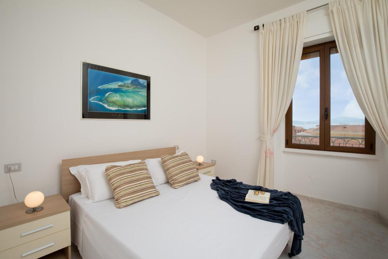 Old Charm - Seaview Apartment La Maddalena  Esterno foto